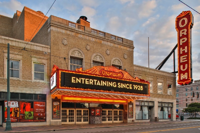 image of the Orpheum Theatre in Memphis, TN
