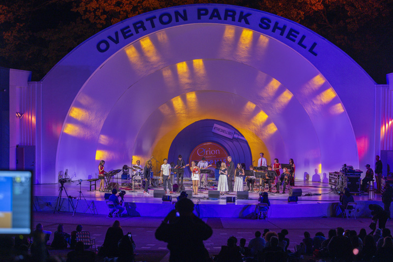 a performance in the Overton Shell