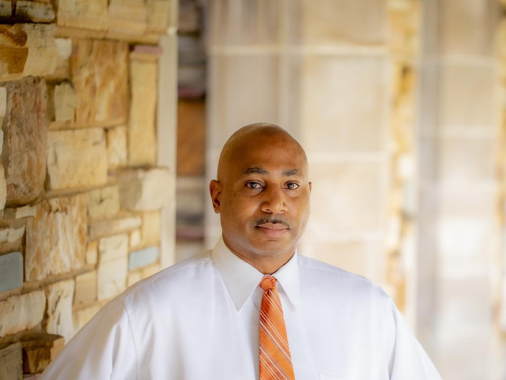 head and shoulder image of Rhodes College professor Earl Wright