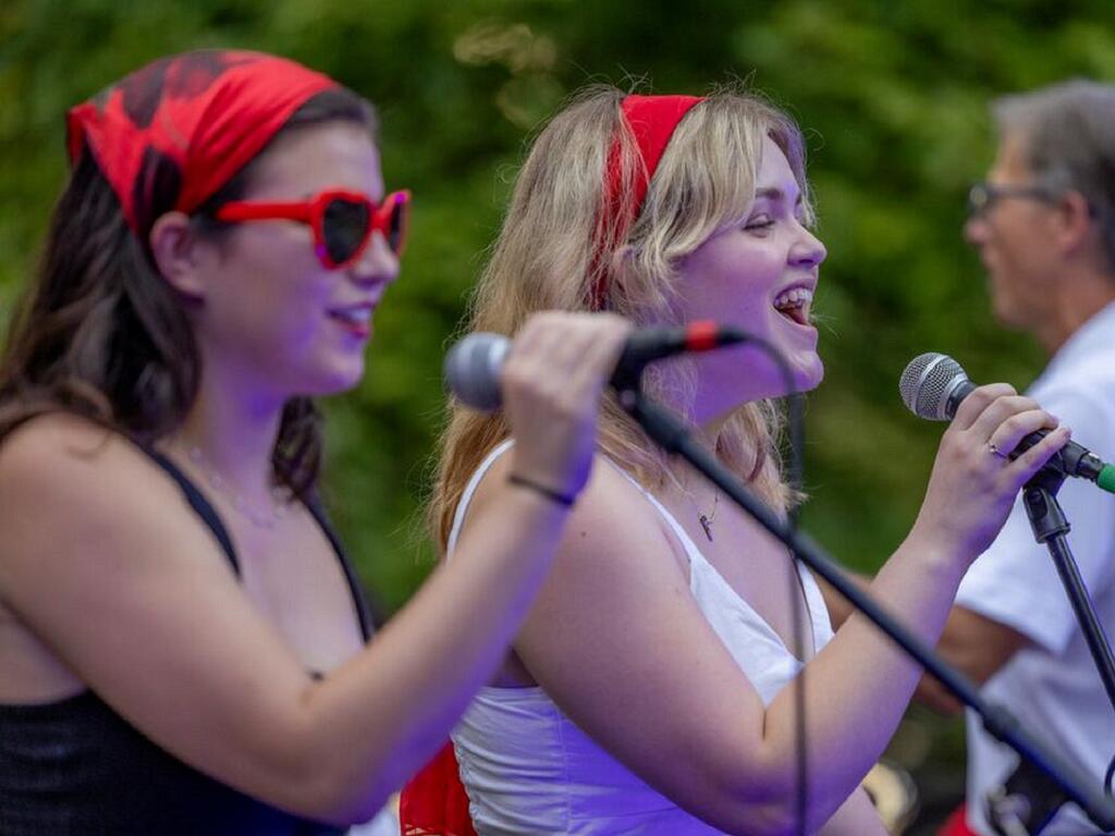 image of singers at Rhodes College