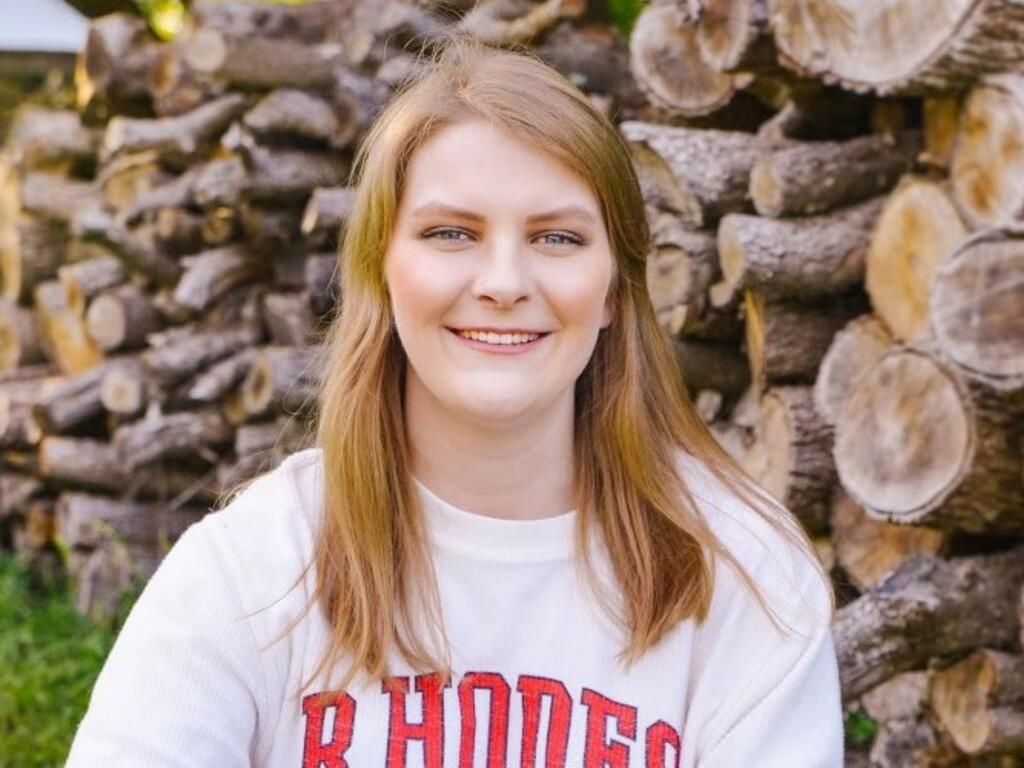 head and shoulder image of Rhodes College student Abbie Seale