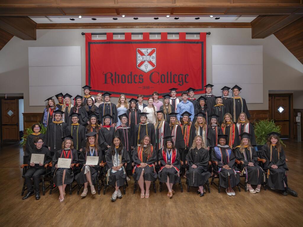 group image of new inductees of Phi Beta Kappa at Rhodes
